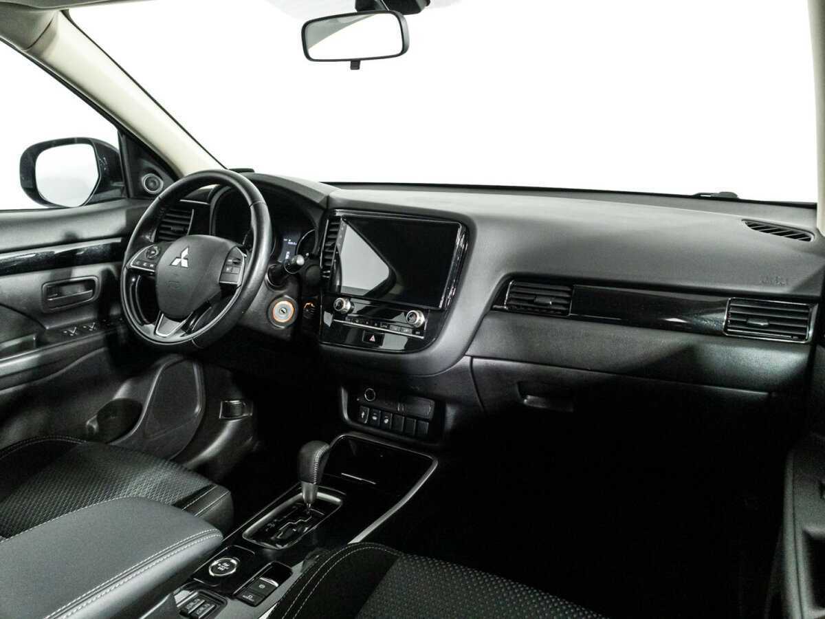 Mitsubishi Outlander 2021 года с пробегом. Фото: #7