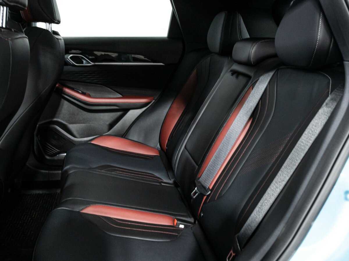 Geely Coolray 2023 года с пробегом. Фото: #9