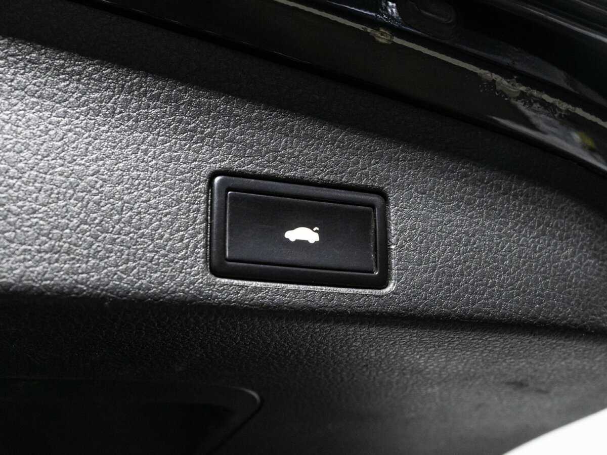 Volkswagen Touareg 2012 года с пробегом. Фото: #19