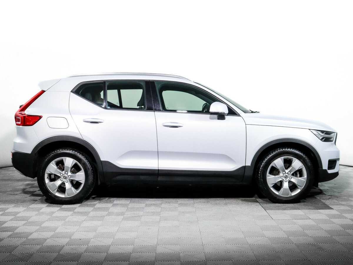 Volvo XC40 2020 года с пробегом. Фото: #3
