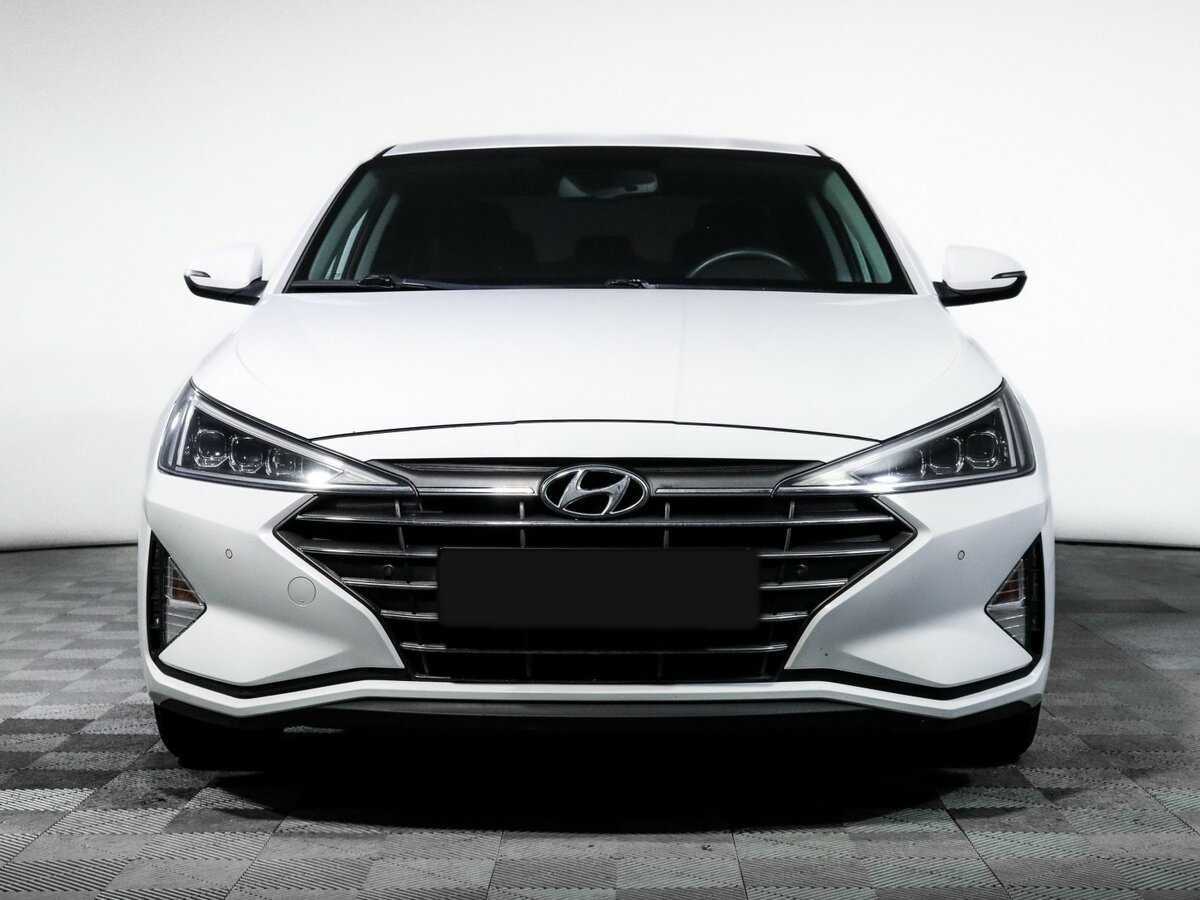 Hyundai Elantra 2020 года с пробегом. Фото: #1