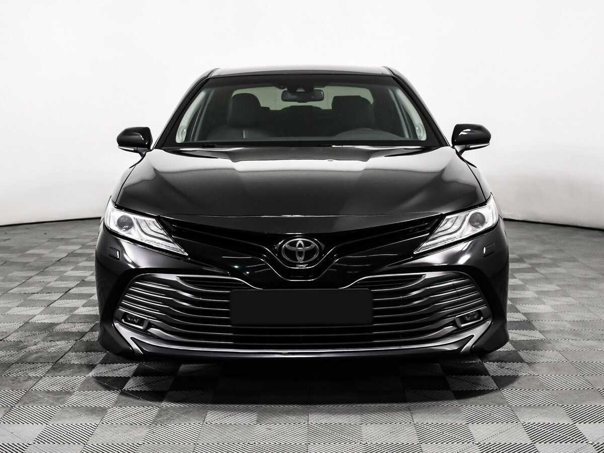 Toyota Camry 2019 года с пробегом. Фото: #1