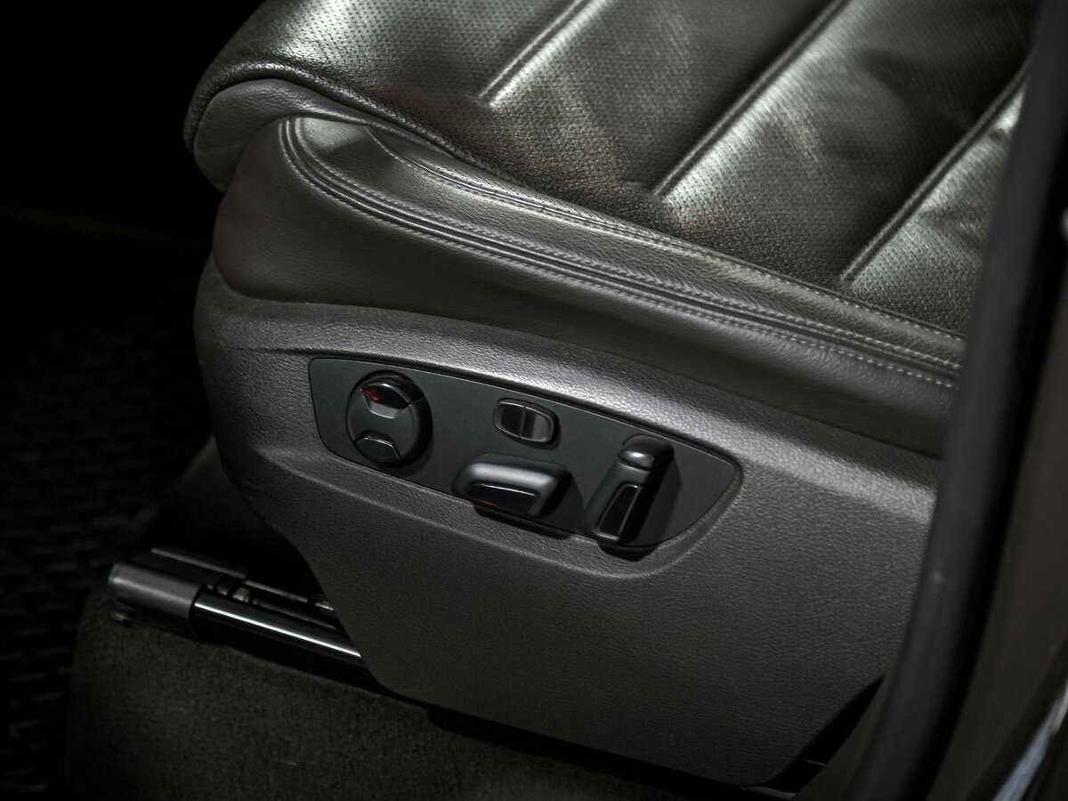 Volkswagen Touareg 2013 года с пробегом. Фото: #14