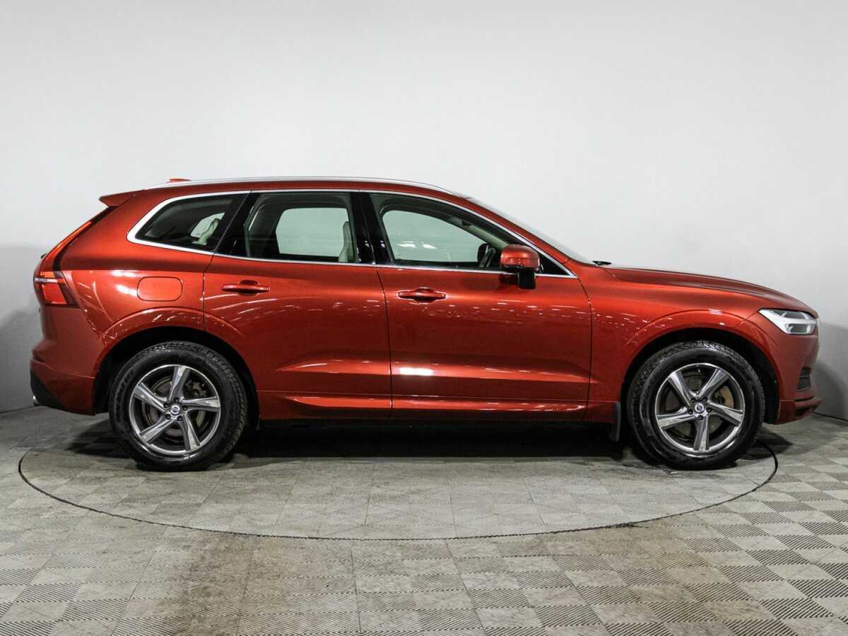 Volvo XC60 2019 года с пробегом. Фото: #3