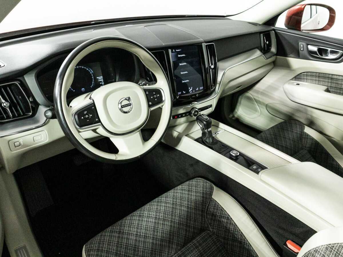 Volvo XC60 2019 года с пробегом. Фото: #10