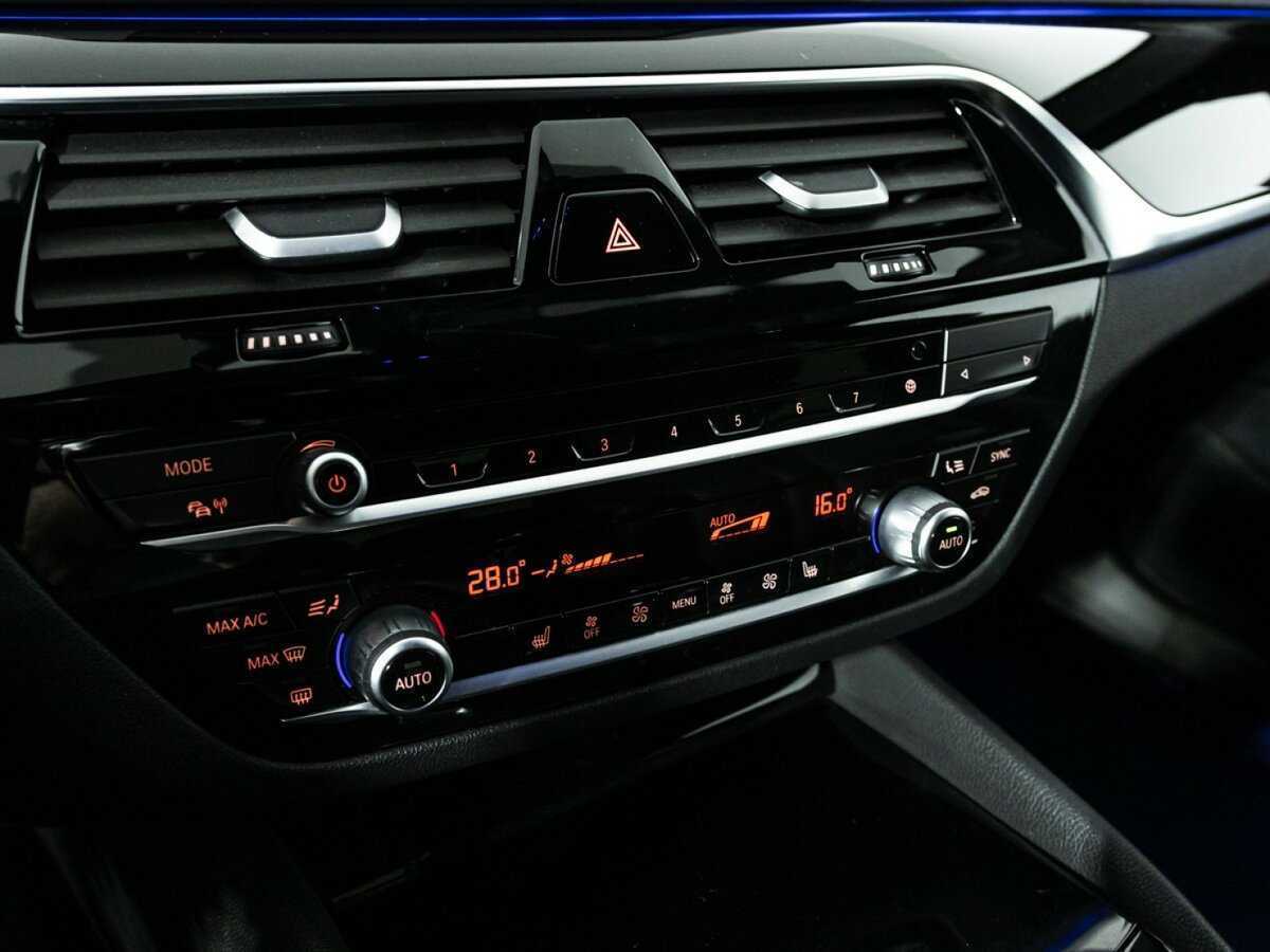 BMW 5 серии 2017 года с пробегом. Фото: #18