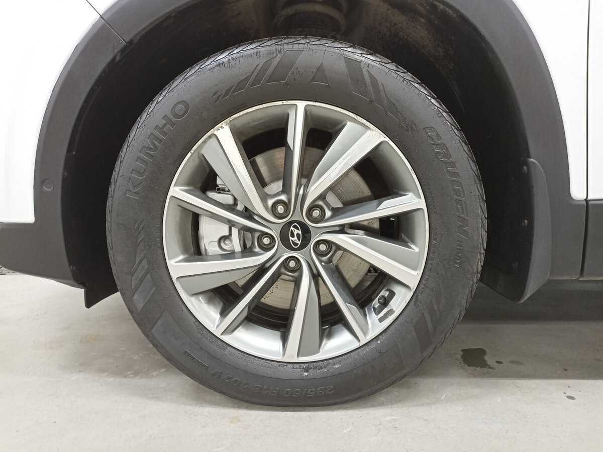 Hyundai Santa Fe 2018 года с пробегом. Фото: #17