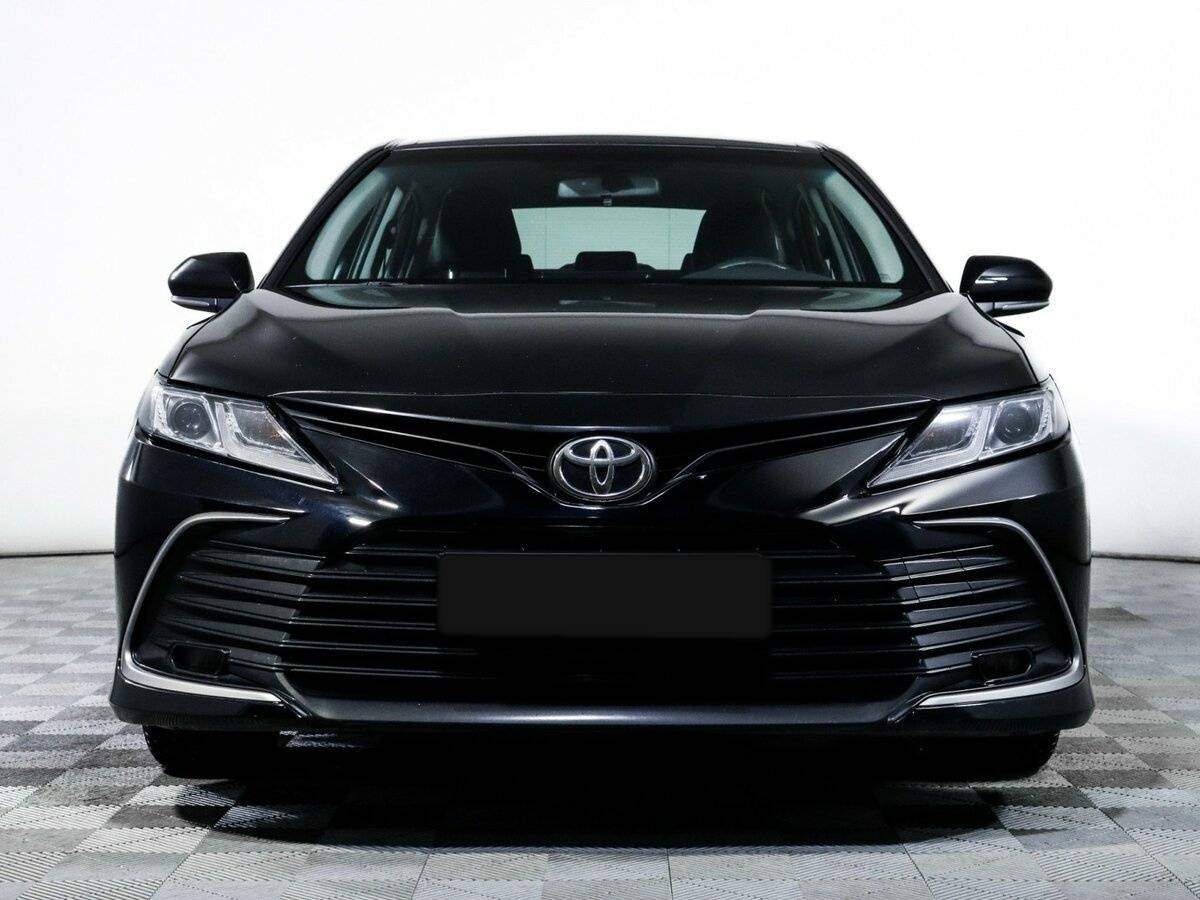 Toyota Camry 2021 года с пробегом. Фото: #1