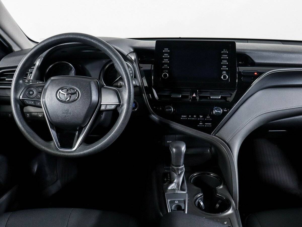 Toyota Camry 2021 года с пробегом. Фото: #11