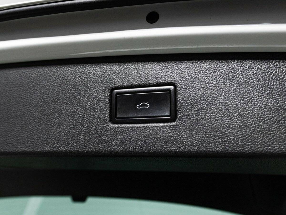 Volkswagen Tiguan 2018 года с пробегом. Фото: #15