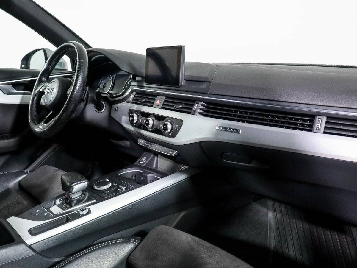 Audi A4 2017 года с пробегом. Фото: #5