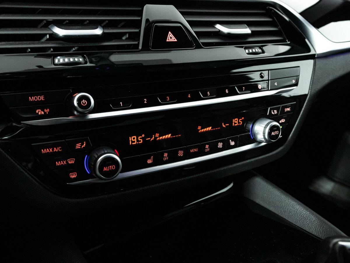 BMW 5 серии 2017 года с пробегом. Фото: #18