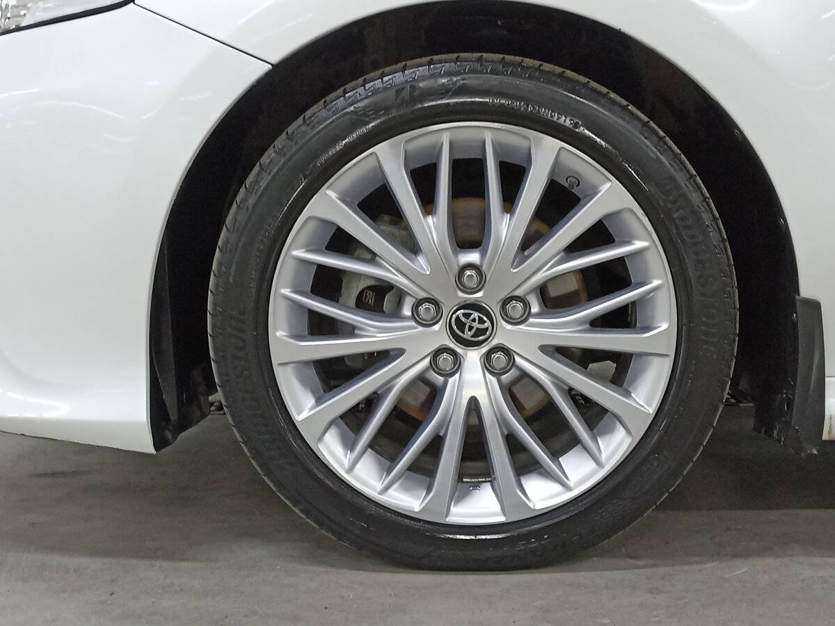 Toyota Camry 2019 года с пробегом. Фото: #17