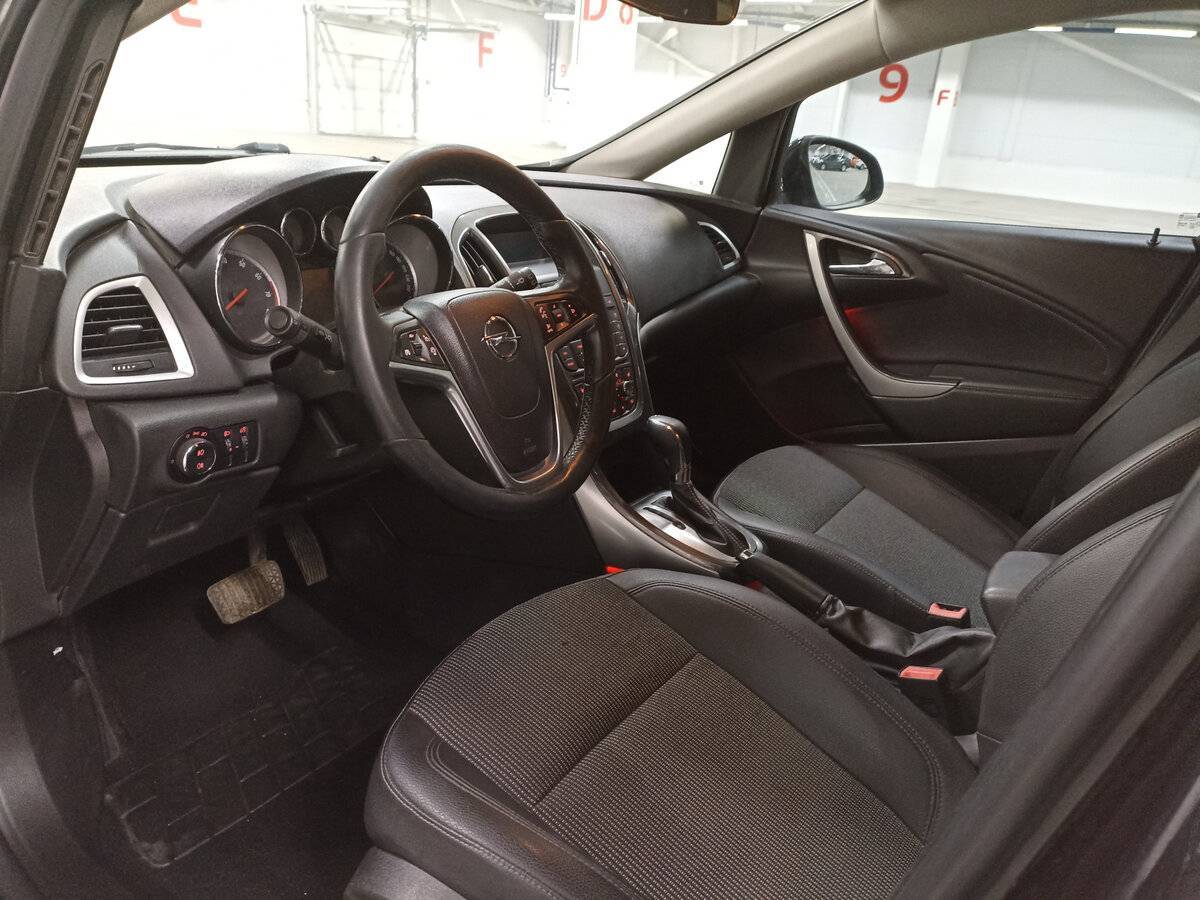 Б/У Опель Астра 2012 года. Фото: #15