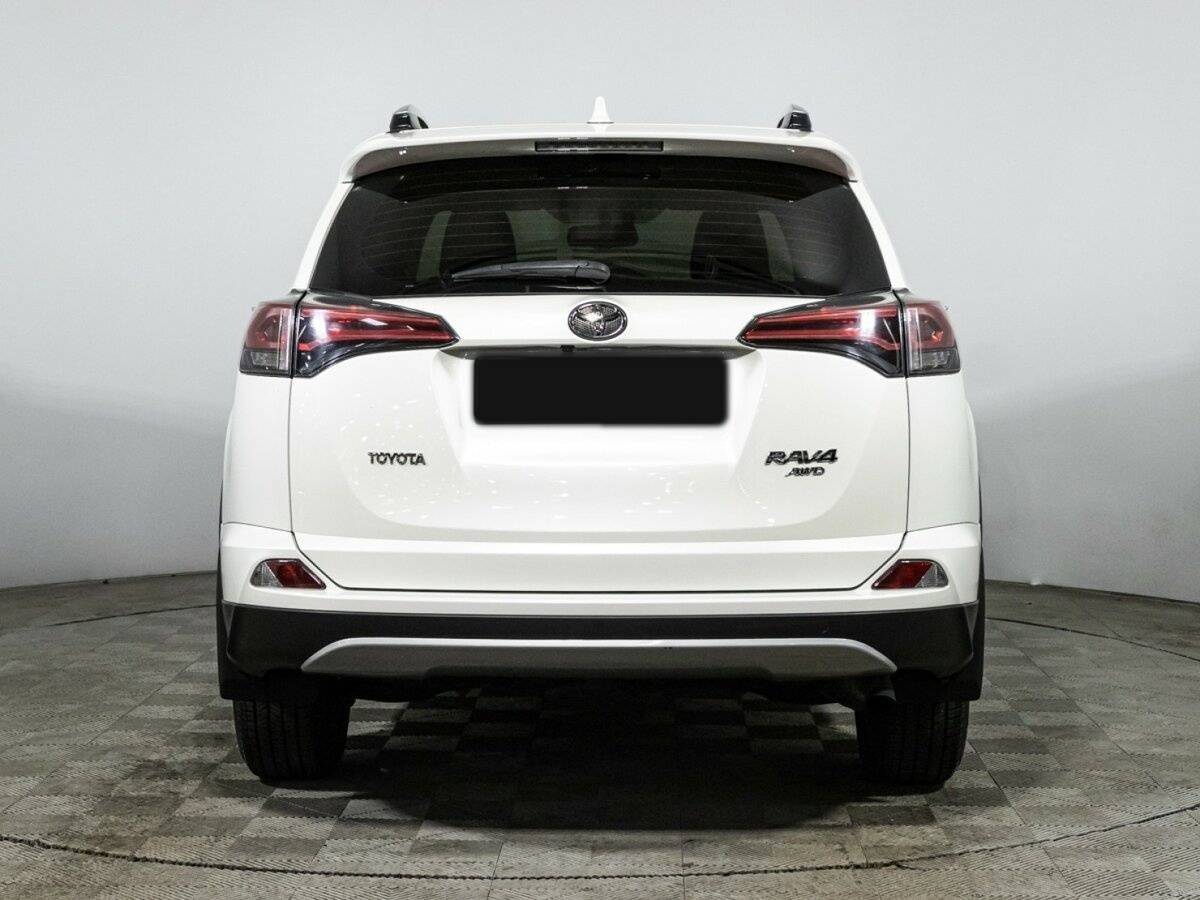 Toyota RAV4 2017 года с пробегом. Фото: #5