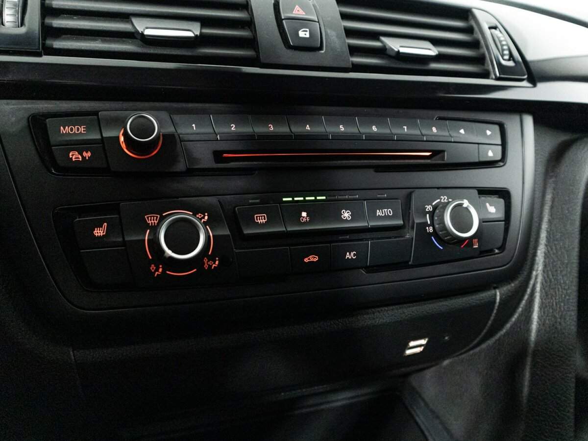 BMW 3 серии 2013 года с пробегом. Фото: #19