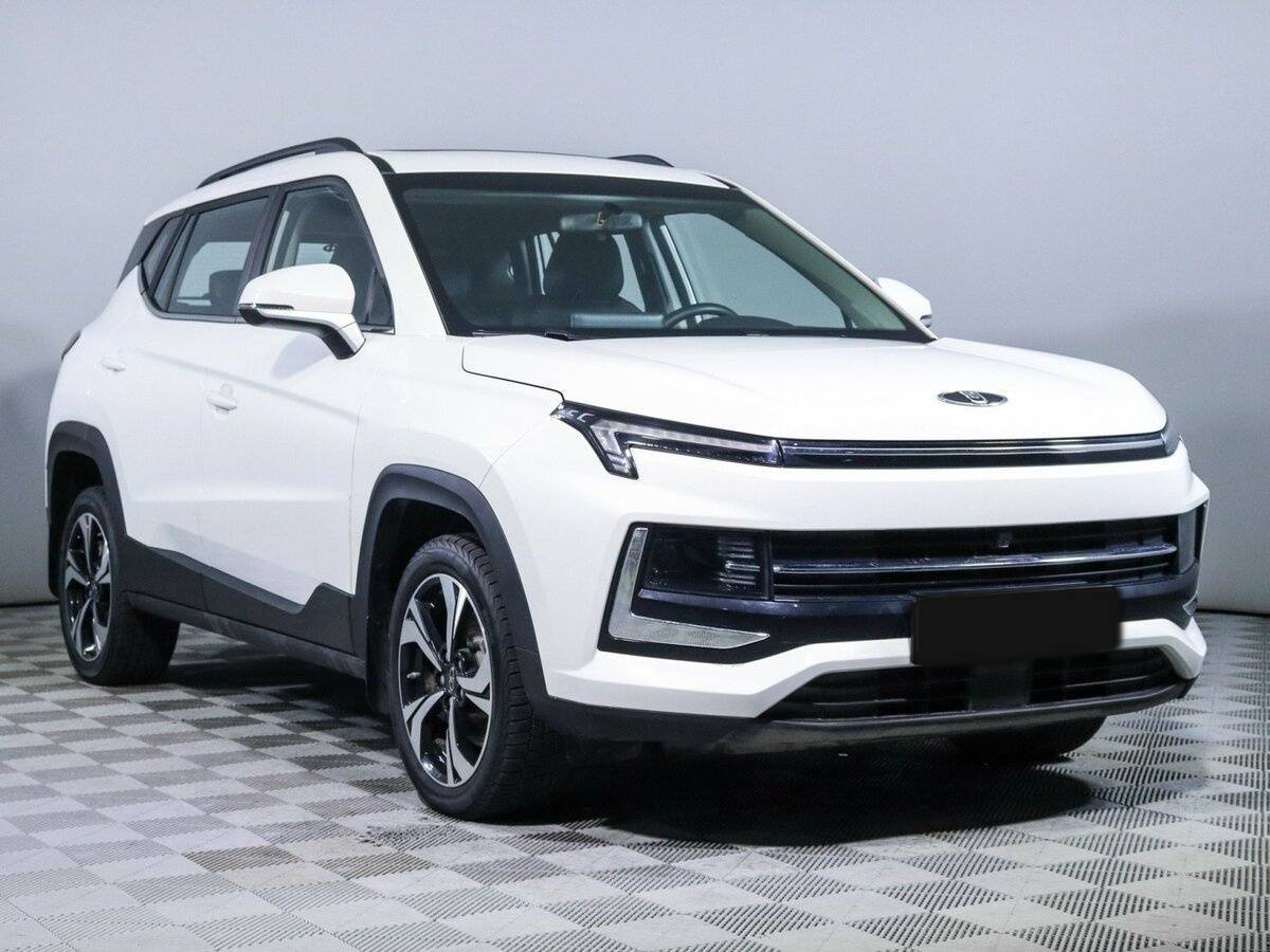 Москвич 3 2023 года с пробегом. Фото: #2