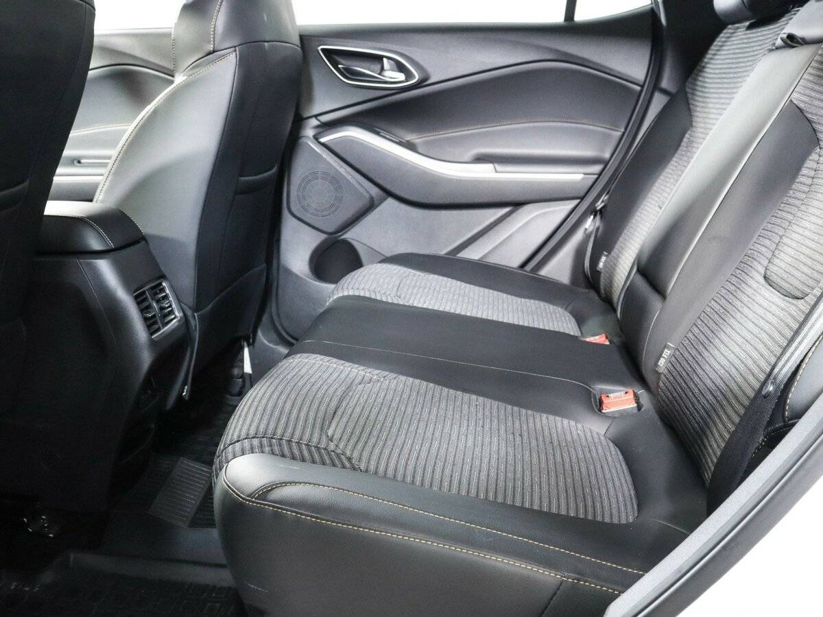 Москвич 3 2023 года с пробегом. Фото: #7