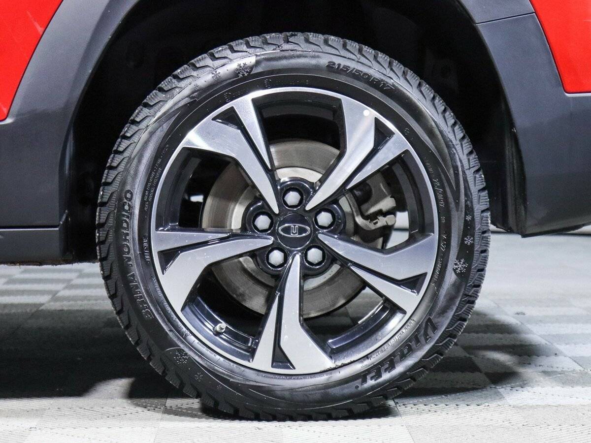 Москвич 3 2023 года с пробегом. Фото: #9