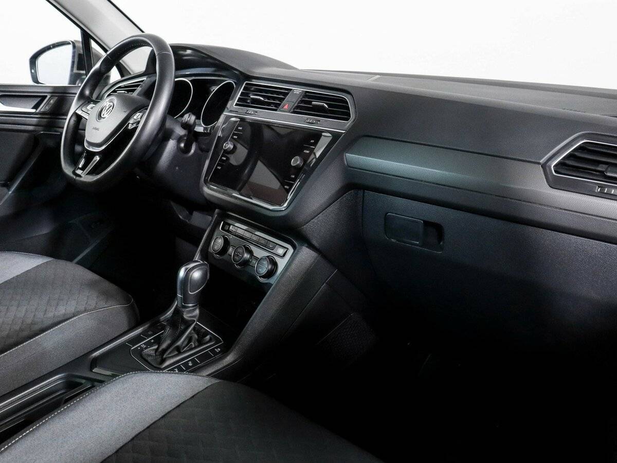 Volkswagen Tiguan 2018 года с пробегом. Фото: #5