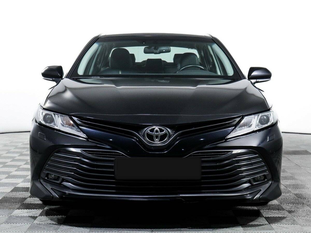 Toyota Camry 2019 года с пробегом. Фото: #1