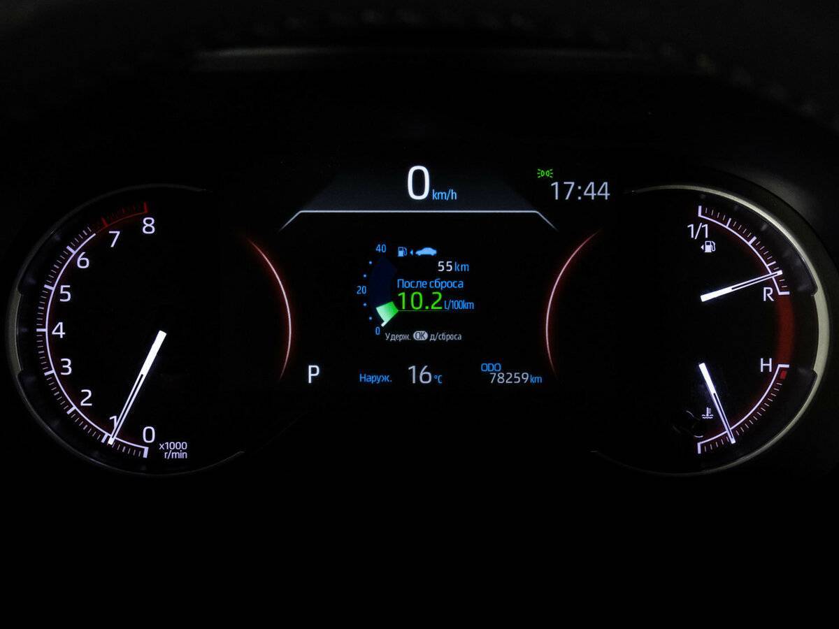 Toyota RAV4 2020 года с пробегом. Фото: #18