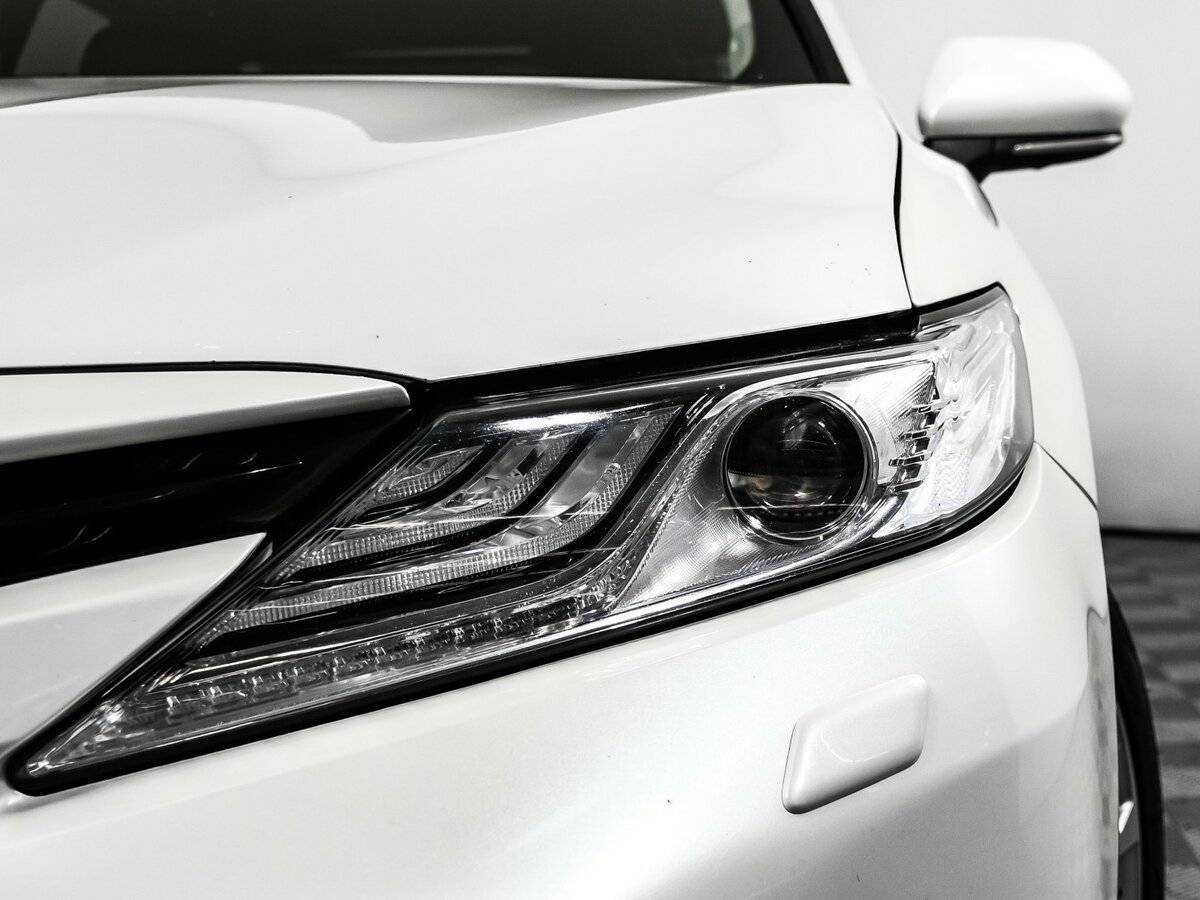 Toyota Camry 2019 года с пробегом. Фото: #13