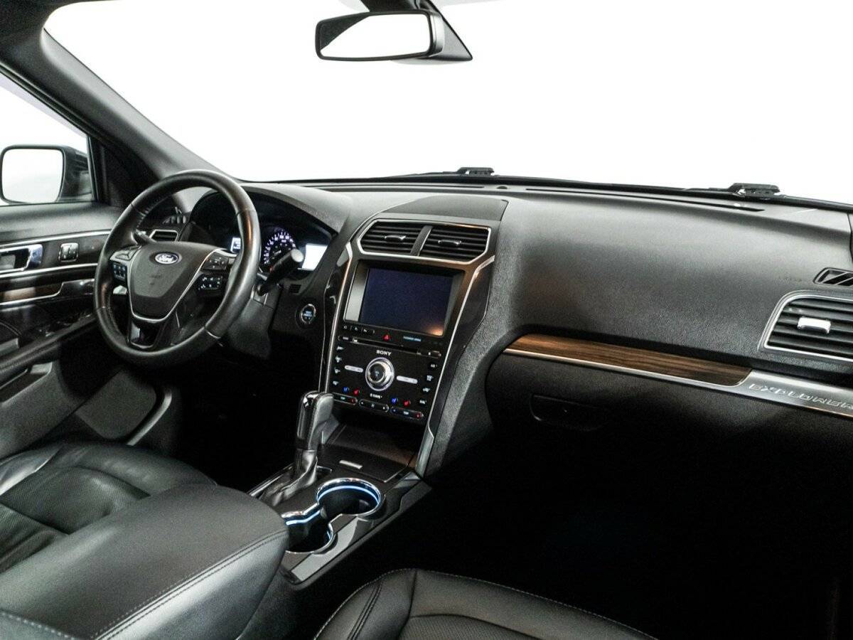 Ford Explorer 2017 года с пробегом. Фото: #6