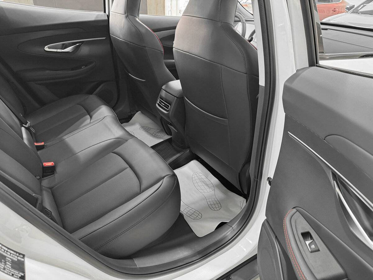 Changan UNI-T 2024 года с пробегом. Фото: #13