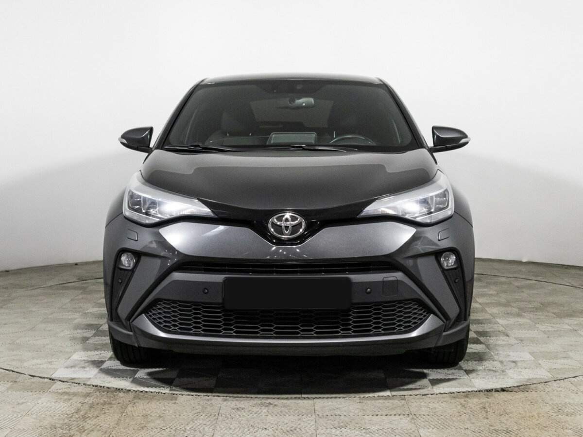 Toyota C-HR 2020 года с пробегом. Фото: #1