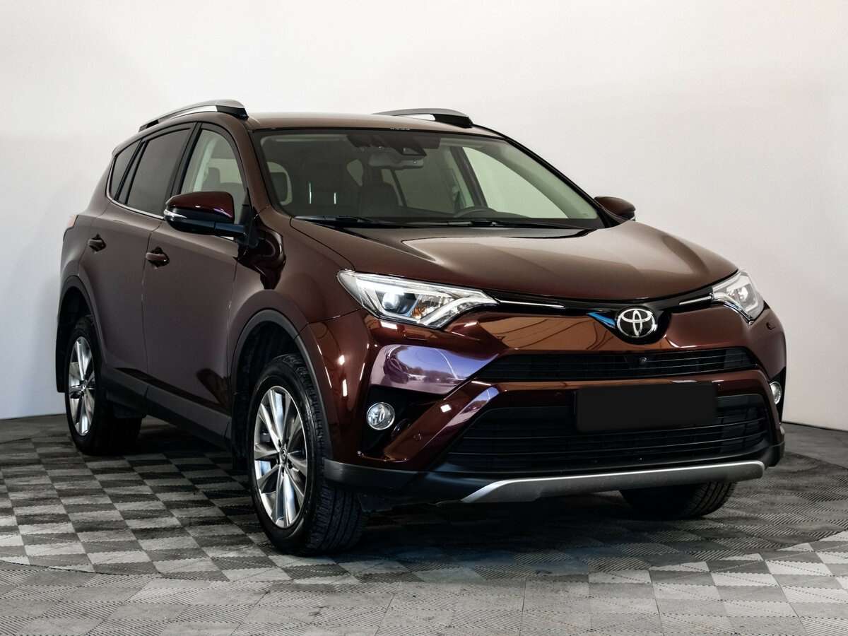 Toyota RAV4 2019 года с пробегом. Фото: #2
