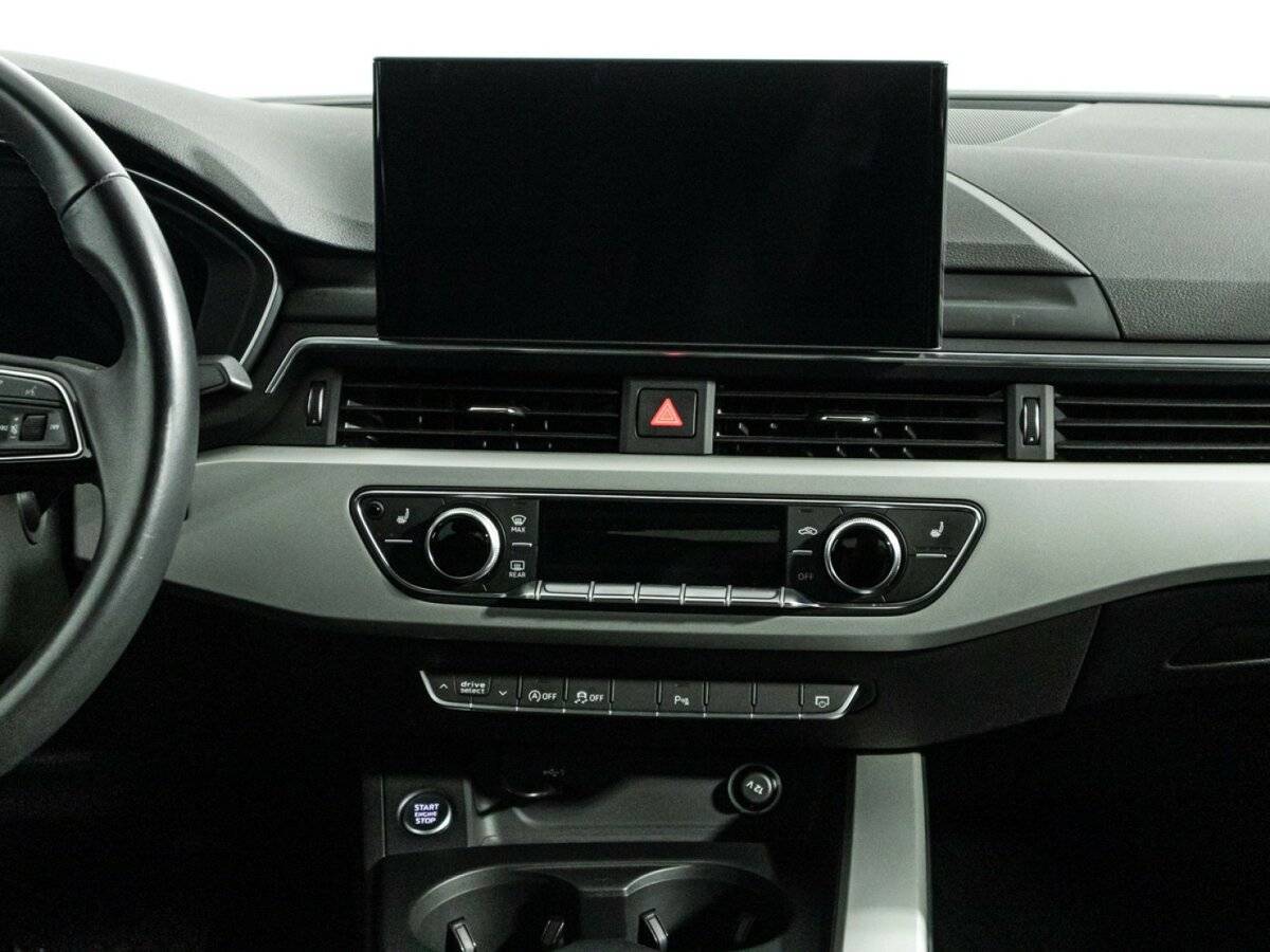 Audi A4 2020 года с пробегом. Фото: #14