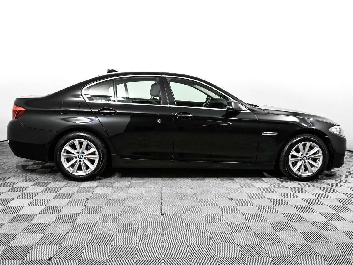 BMW 5 серии 2016 года с пробегом. Фото: #3