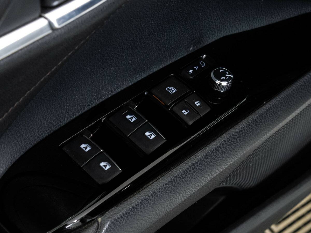 Toyota Camry 2018 года с пробегом. Фото: #22