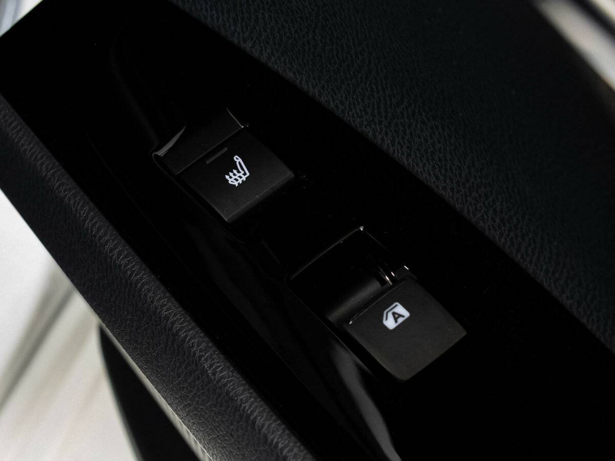 Toyota Camry 2018 года с пробегом. Фото: #24