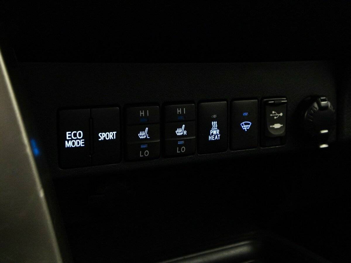 Toyota RAV4 2015 года с пробегом. Фото: #16