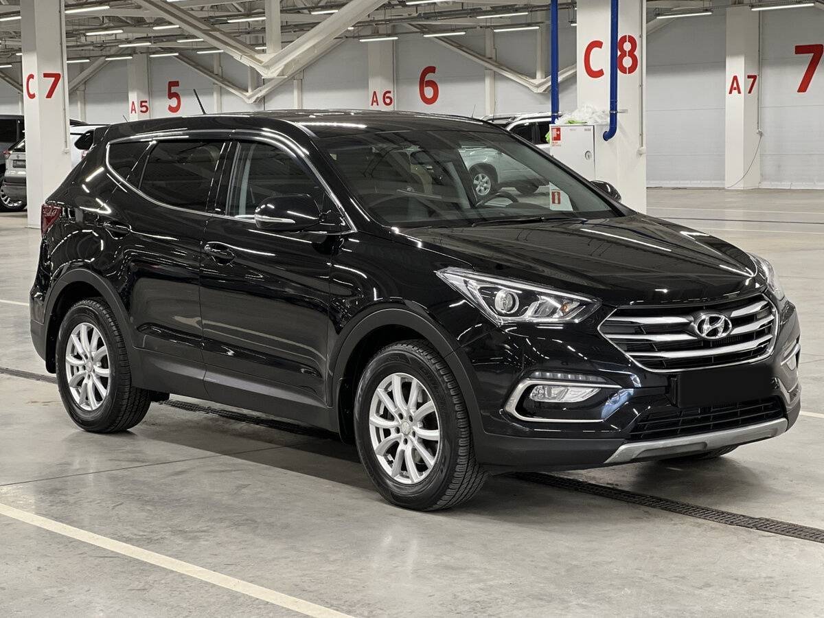 Hyundai Santa Fe 2015 года с пробегом. Фото: #2
