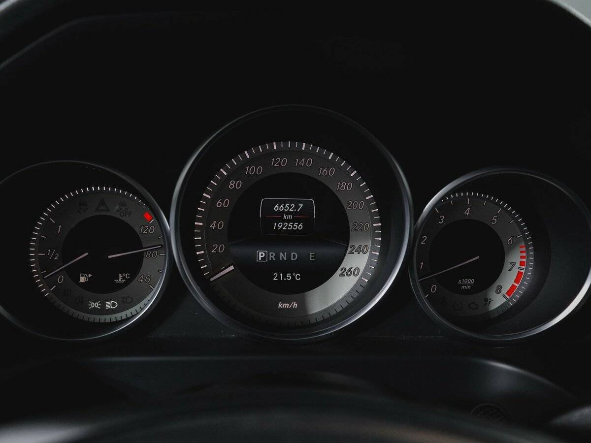 Mercedes-Benz E-Класс 2014 года с пробегом. Фото: #10