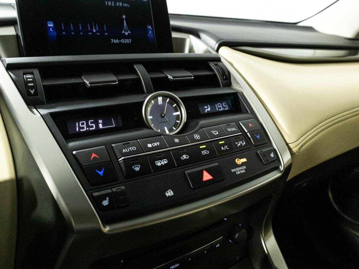 Lexus NX 2015 года с пробегом. Фото: #16