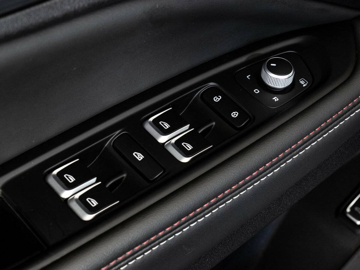 Geely Tugella 2021 года с пробегом. Фото: #21