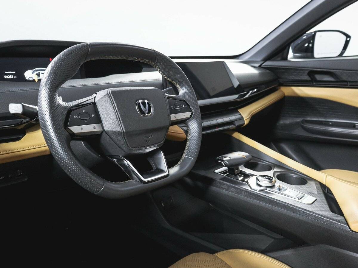 Changan UNI-V 2022 года с пробегом. Фото: #10