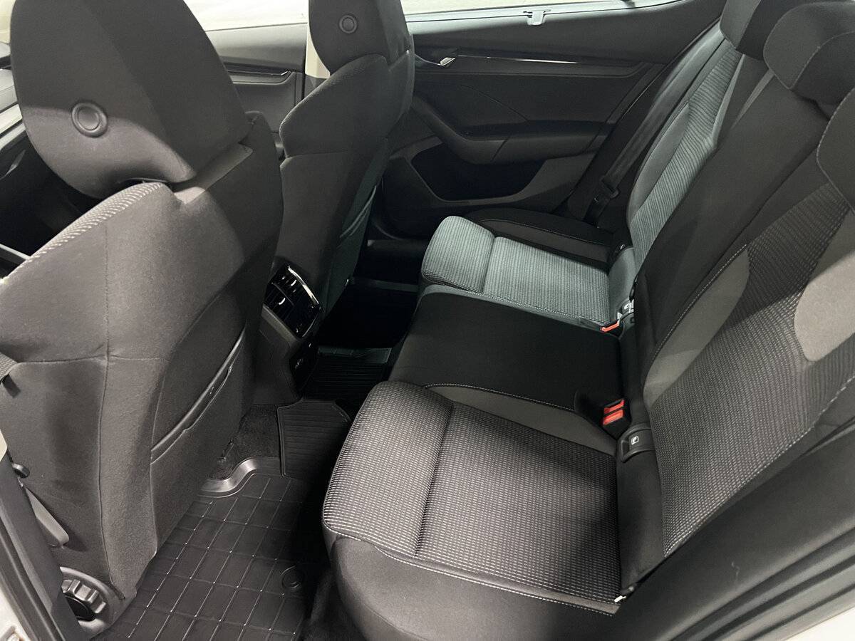 Skoda Octavia 2020 года с пробегом. Фото: #11