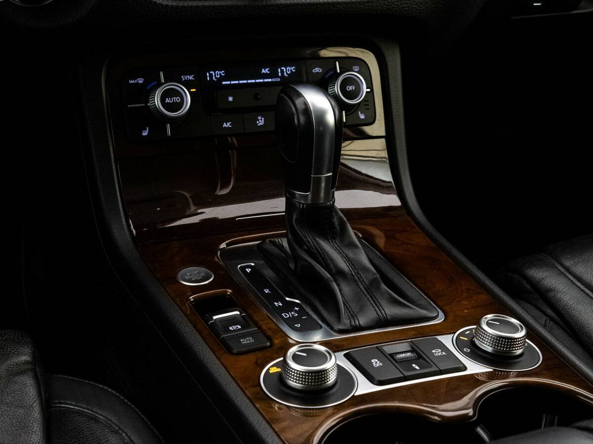 Volkswagen Touareg 2015 года с пробегом. Фото: #10