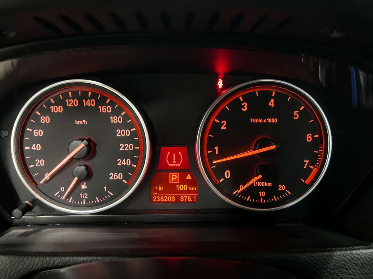 BMW X5 2012 года с пробегом. Фото: #12