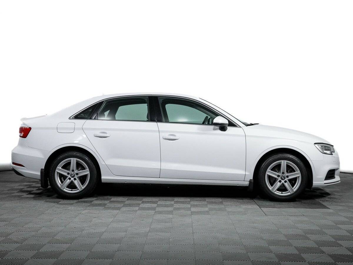 Audi A3 2017 года с пробегом. Фото: #3