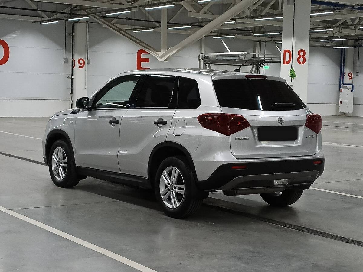 Suzuki Vitara 2021 года с пробегом. Фото: #6