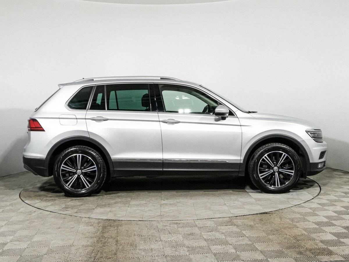 Volkswagen Tiguan 2018 года с пробегом. Фото: #3