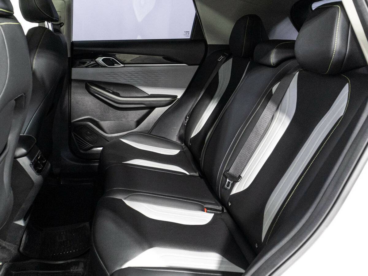 Geely Coolray 2023 года с пробегом. Фото: #9