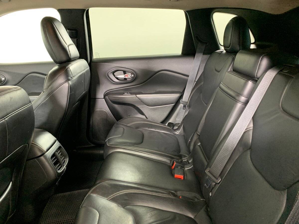 Jeep Cherokee 2014 года с пробегом. Фото: #17