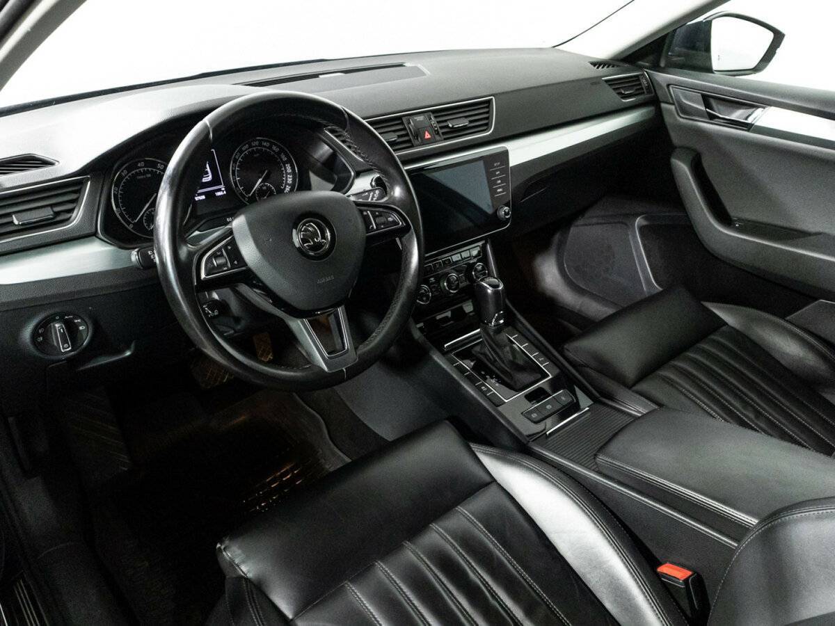 Skoda Superb 2018 года с пробегом. Фото: #10